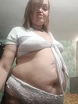 MayaLuna1 online show from September 30, 2025, 1:17 pm