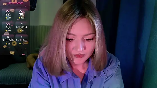 Snapshot of cute1stranger chatting on October 9, 2025, 9:32 am cute1stranger online show from October 9, 2025, 9:32 am