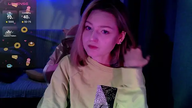 Snapshot of cute1stranger chatting on October 28, 2025, 6:23 am cute1stranger online show from October 28, 2025, 6:23 am