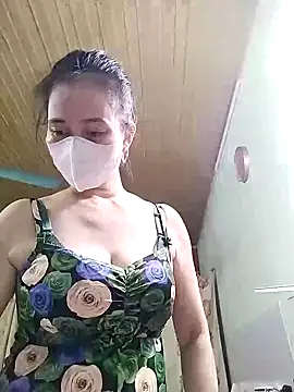 HELEN686 online show from September 9, 2025, 1:31 pm