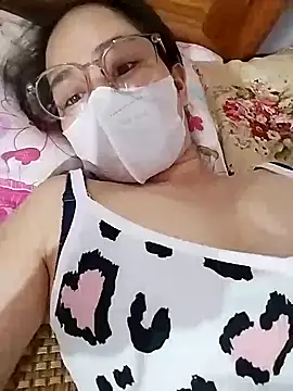 HELEN686 online show from September 16, 2025, 5:03 pm