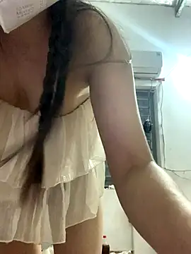 Snapshot of -mathcute- chatting on October 6, 2025, 12:23 am -mathcute- online show from October 6, 2025, 12:23 am