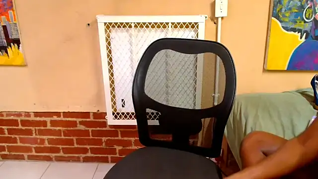 Snapshot of BootyQueen24X chatting on October 17, 2025, 6:50 am BootyQueen24X online show from October 17, 2025, 6:50 am