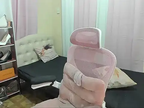 BigUncutCockRhein online show from September 20, 2025, 7:52 pm