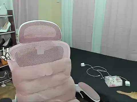 BigUncutCockRhein online show from September 15, 2025, 8:42 pm