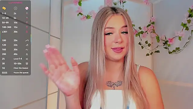 AliaBuerstatte online show from September 30, 2025, 7:42 pm