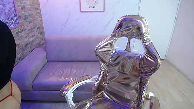 Snapshot of Ivony18_b chatting on September 27, 2025, 3:12 am Ivony18 b online show from September 27, 2025, 3:12 am