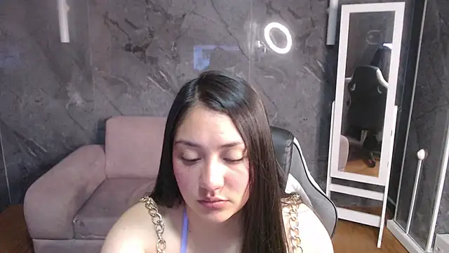 Snapshot of Ivony18_b chatting on October 10, 2025, 3:18 am Ivony18 b online show from October 10, 2025, 3:18 am