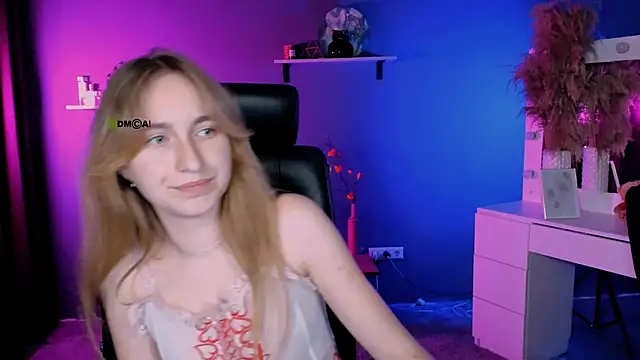 beauty ginger  online show from October 9, 2025, 3:34 pm