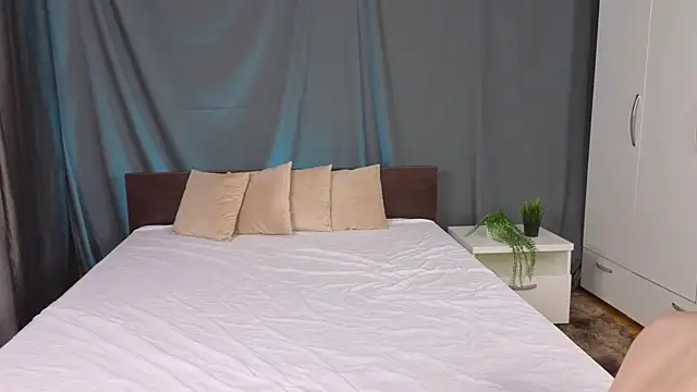 Snapshot of star_madison chatting on September 17, 2025, 8:33 pm star madison online show from September 17, 2025, 8:33 pm