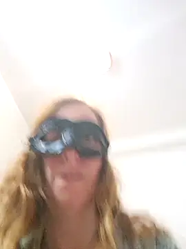 Snapshot of Margarita2500 chatting on October 19, 2025, 5:26 pm Margarita2500 online show from October 19, 2025, 5:26 pm