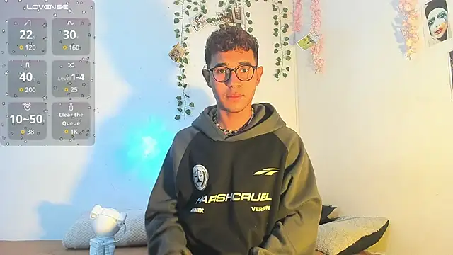 cute sammy 1 online show from September 14, 2025, 3:18 am