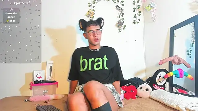 cute sammy 1 online show from September 28, 2025, 8:32 am