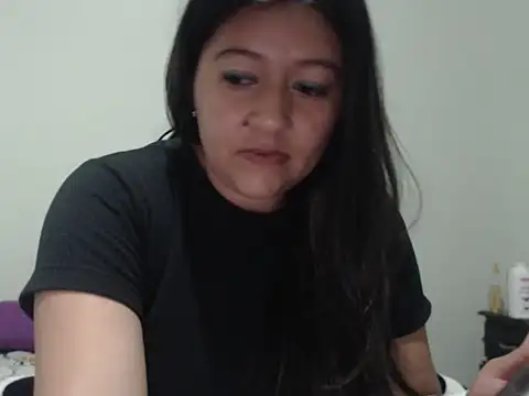 Snapshot of Fernanda_Ayola_ chatting on September 15, 2025, 2:45 am Fernanda Ayola online show from September 15, 2025, 2:45 am