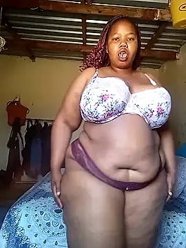 Curvycandy95 online show from September 21, 2025, 10:20 am