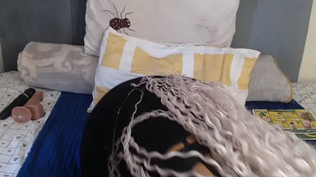 Snapshot of Tyllorsavage chatting on October 28, 2025, 3:00 pm Tyllorsavage online show from October 28, 2025, 3:00 pm