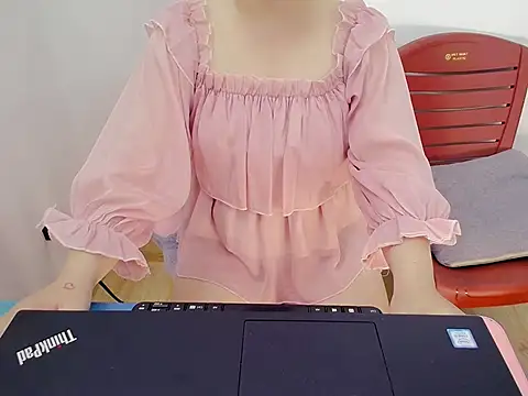 Phuong Myy online show from November 10, 2025, 5:29 pm