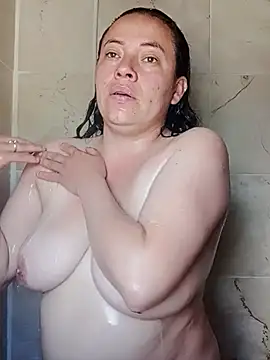  honey12 online show from October 24, 2025, 2:05 pm