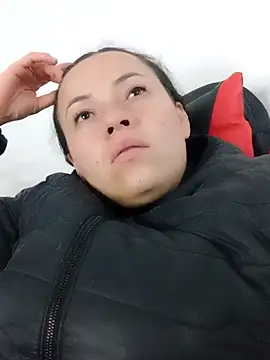  honey12 online show from October 4, 2025, 11:34 am