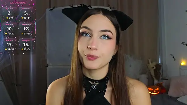 Snapshot of Moonlight1Sonata1 chatting on October 25, 2025, 9:08 am Moonlight1Sonata1 online show from October 25, 2025, 9:08 am