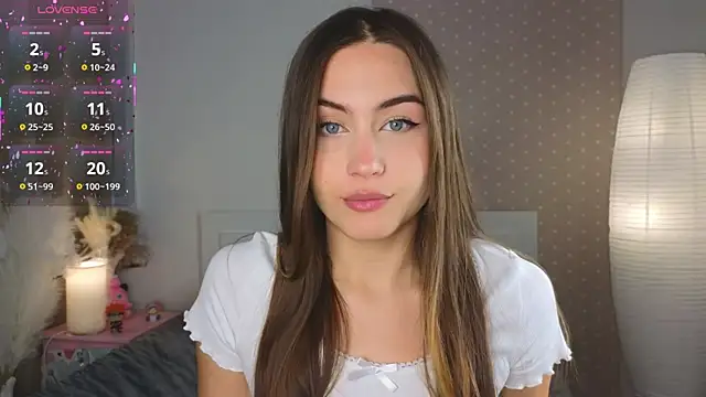 Snapshot of Moonlight1Sonata1 chatting on October 23, 2025, 9:52 am Moonlight1Sonata1 online show from October 23, 2025, 9:52 am