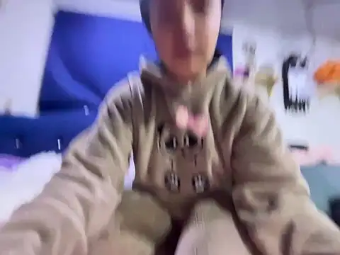 Snapshot of amanne_misa chatting on October 27, 2025, 12:11 am amanne misa online show from October 27, 2025, 12:11 am