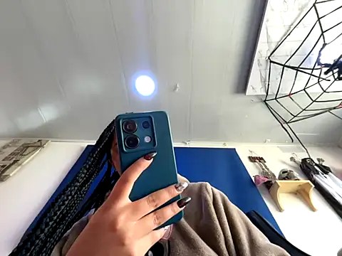 Snapshot of amanne_misa chatting on October 10, 2025, 6:42 pm amanne misa online show from October 10, 2025, 6:42 pm