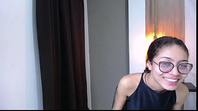 Snapshot of honeymoon_12 chatting on September 25, 2025, 3:56 am honeymoon 12 online show from September 25, 2025, 3:56 am