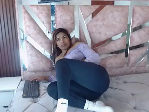 Snapshot of sabrina_roosa chatting on September 20, 2025, 11:26 am sabrina roosa online show from September 20, 2025, 11:26 am