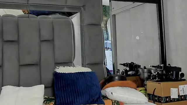 JakeViper online show from September 14, 2025, 2:06 pm