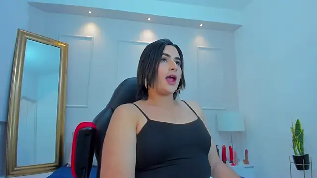 Snapshot of kendall_roous chatting on September 23, 2025, 7:32 pm kendall roous online show from September 23, 2025, 7:32 pm