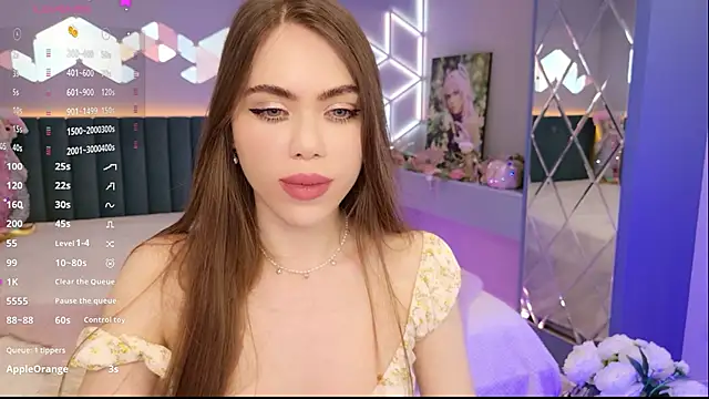 MimiFors online show from May 17, 2026, 6:08 pm