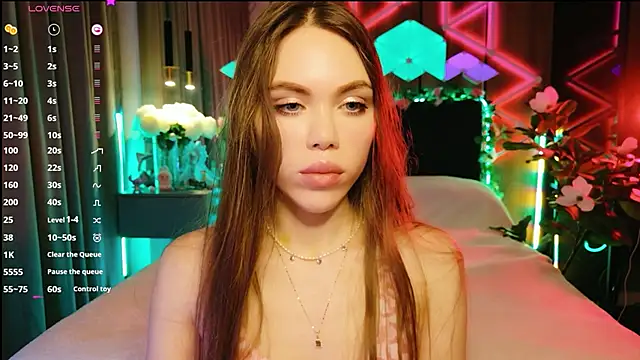 MimiFors online show from October 9, 2025, 6:30 pm