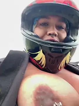 -Mia1 online show from March 23, 2026, 1:44 pm