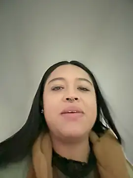 -Mia1 online show from April 13, 2026, 12:42 pm