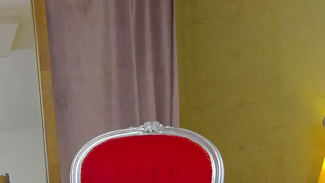 Snapshot of Allura_Jenson chatting on October 1, 2025, 6:45 pm Allura Jenson online show from October 1, 2025, 6:45 pm