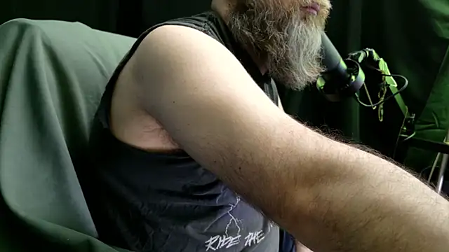 jj7779SC online show from April 16, 2026, 11:07 pm