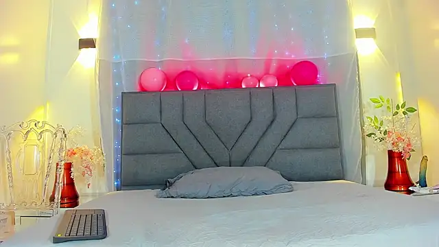 emma ayala online show from October 3, 2025, 7:15 pm