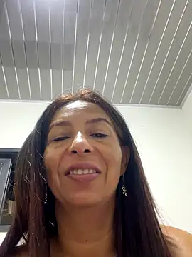 Snapshot of maleja23 chatting on November 3, 2025, 1:26 pm maleja23 online show from November 3, 2025, 1:26 pm