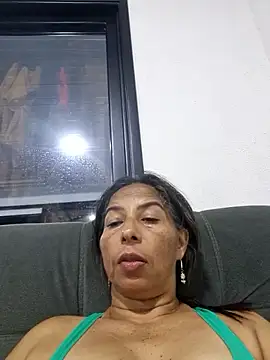 Snapshot of maleja23 chatting on October 7, 2025, 2:01 am maleja23 online show from October 7, 2025, 2:01 am