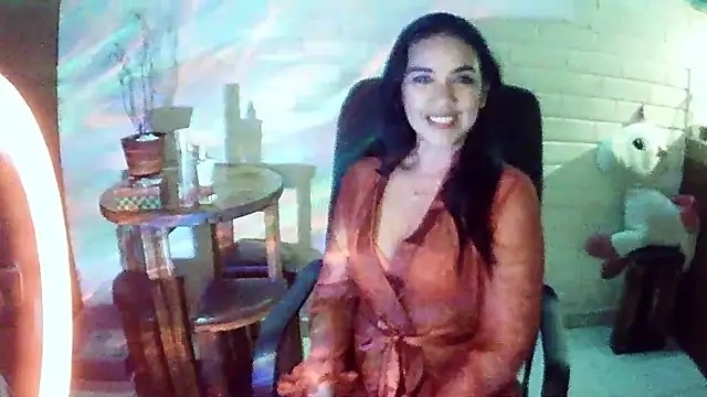 Snapshot of MiiaVelasquez chatting on January 19, 2026, 4:16 am MiiaVelasquez online show from January 19, 2026, 4:16 am