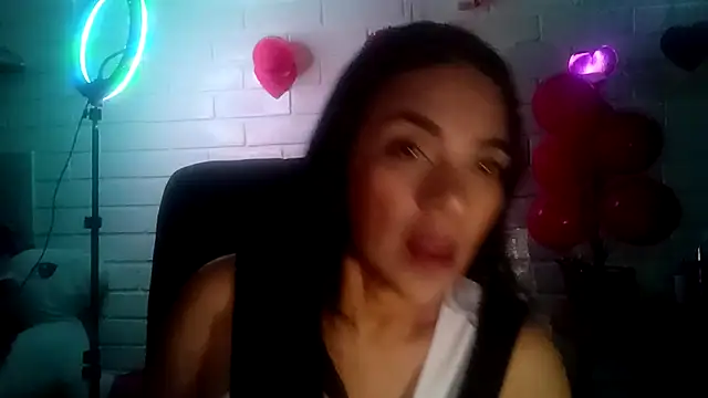 Snapshot of MiiaVelasquez chatting on February 24, 2026, 4:46 am MiiaVelasquez online show from February 24, 2026, 4:46 am