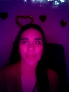 Snapshot of MiiaVelasquez chatting on February 2, 2026, 4:11 am MiiaVelasquez online show from February 2, 2026, 4:11 am