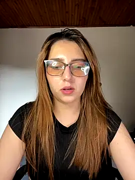 Snapshot of CoraVibes chatting on September 24, 2025, 7:53 pm CoraVibes online show from September 24, 2025, 7:53 pm