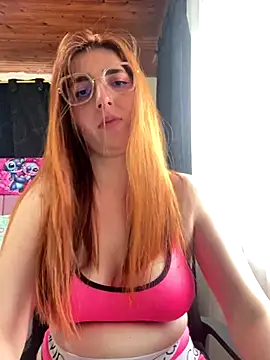 Snapshot of CoraVibes chatting on October 21, 2025, 11:42 am CoraVibes online show from October 21, 2025, 11:42 am