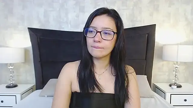 Snapshot of CattsyCat chatting on October 5, 2025, 1:57 pm CattsyCat online show from October 5, 2025, 1:57 pm