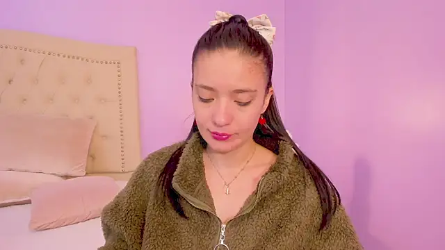 Snapshot of CattsyCat chatting on October 3, 2025, 4:19 pm CattsyCat online show from October 3, 2025, 4:19 pm