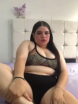 Snapshot of Kuromy_x chatting on October 6, 2025, 6:52 pm Kuromy x online show from October 6, 2025, 6:52 pm