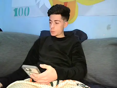 Newbrian20 online show from October 6, 2025, 9:48 pm