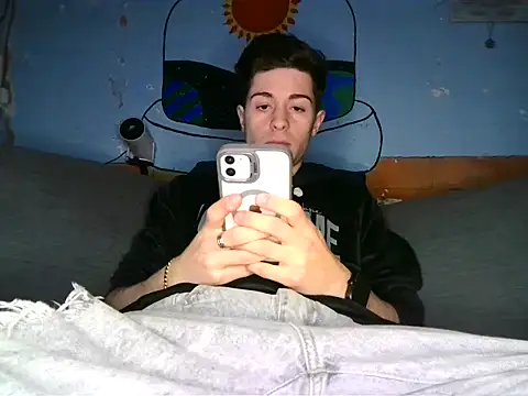 Newbrian20 online show from October 18, 2025, 9:50 pm